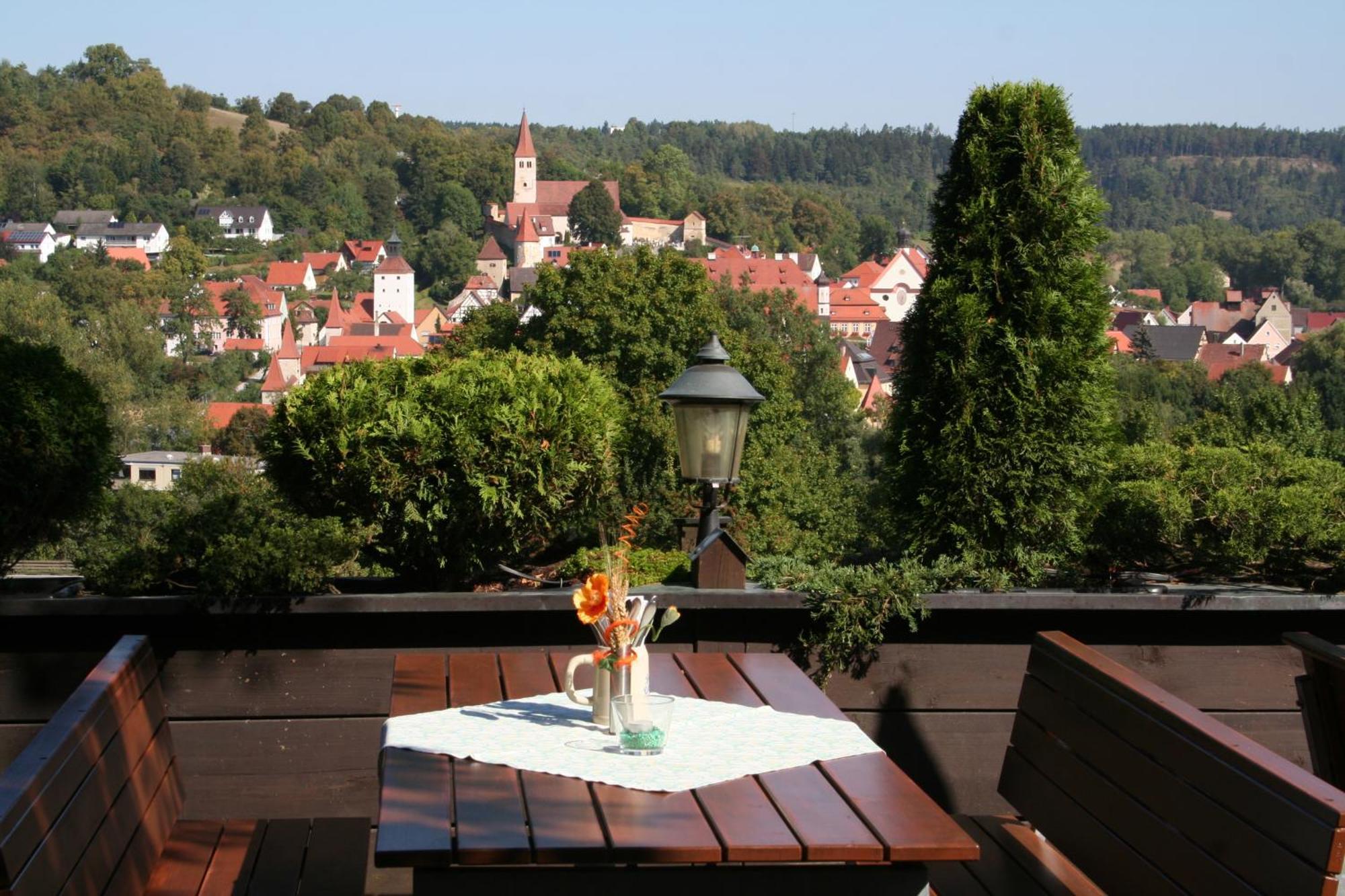 Hotel-Restaurant Bauer-Keller Грединг Екстериор снимка
