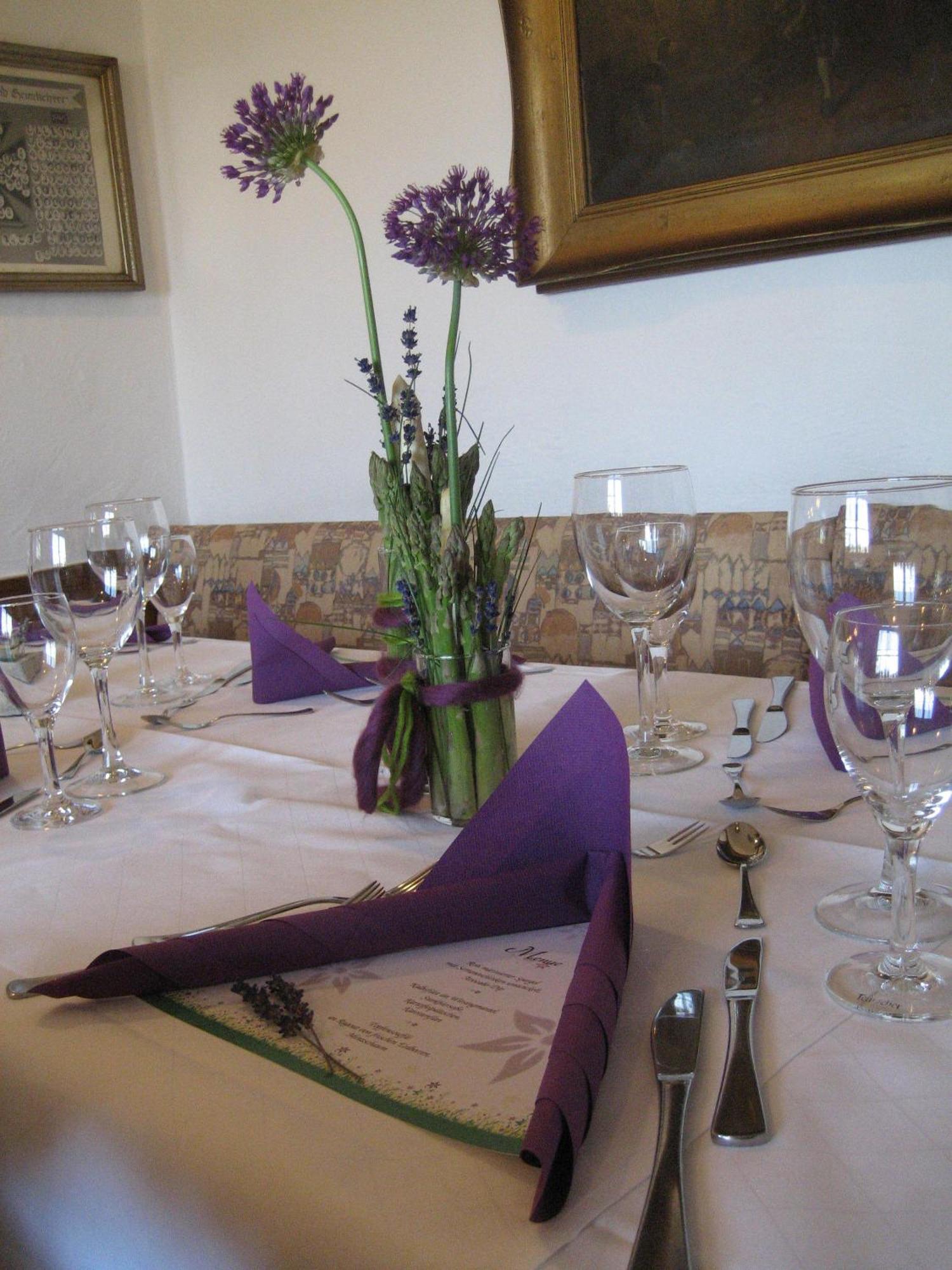 Hotel-Restaurant Bauer-Keller Грединг Екстериор снимка