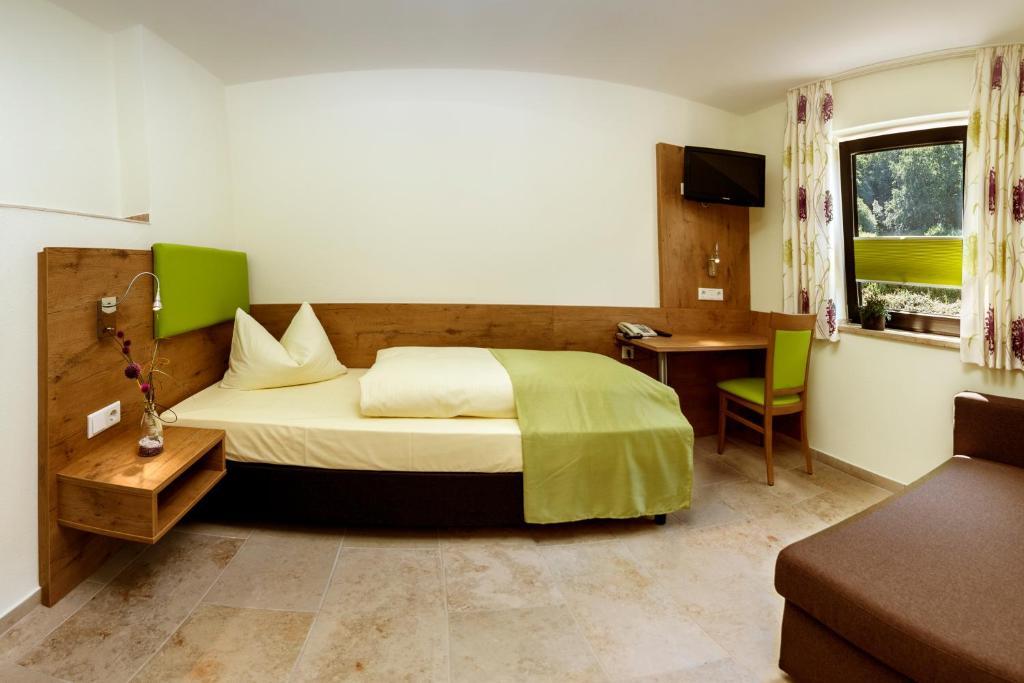 Hotel-Restaurant Bauer-Keller Грединг Стая снимка
